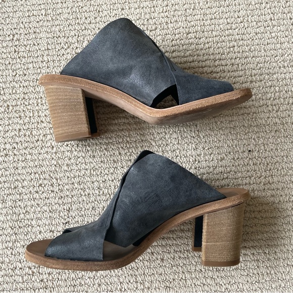 OFFICINE CREATIVE Leather Cross Strap Sandals in Grey Size 6.5 | IT 36.5 - Picture 2 of 14